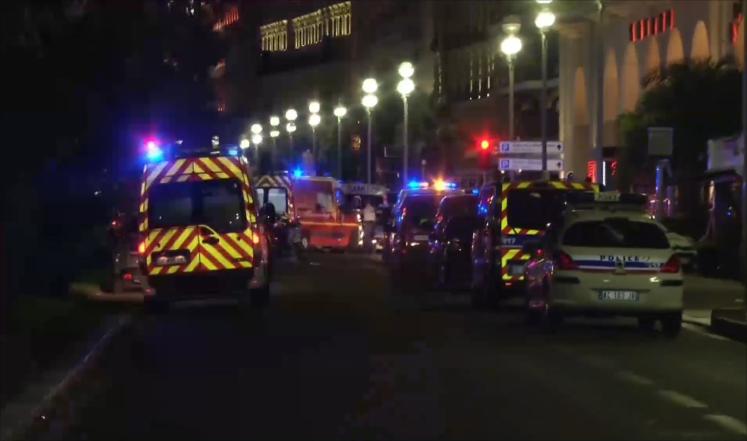 حادث دهس بنيس فرنسا ..أول فيديو بعد الحادث