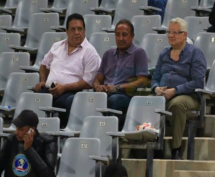 مرتضى منصور يرفض متابعة مباراة الاتحاد من مقصورة برج العرب