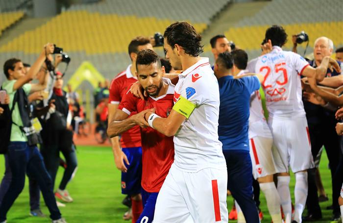 لاعبو الأهلي يرفضون التصالح مع لاعبي الزمالك