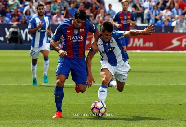 برشلونة يتعادل مع إسبانيول 1-1 ويستعيد صدارة الدوري الإسباني