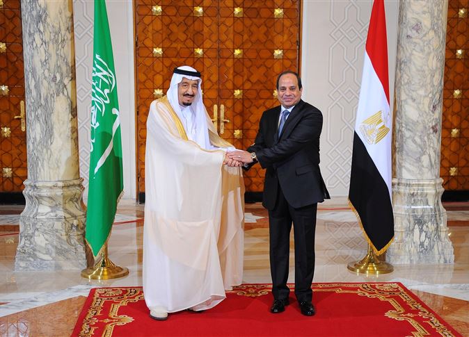 خادم الحرمين الشريفين يهنئ الرئيس السيسى بذكرى يوم العبور