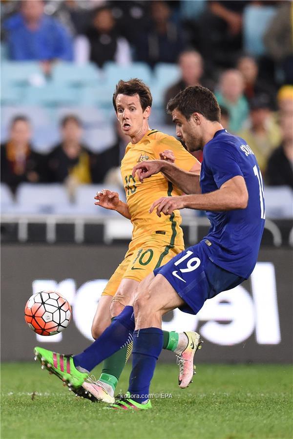 روبي كروس يصف ملعب الجوهرة المشعة في جدة "بالساونا"