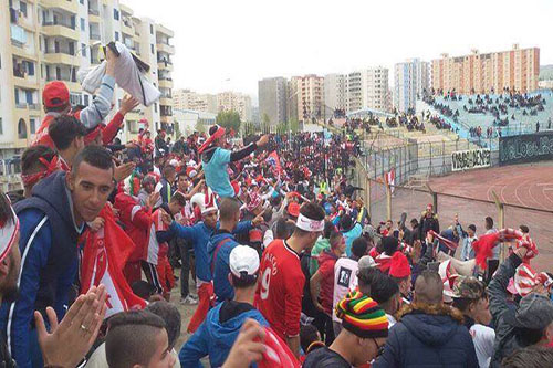 اشتباكات وجرحي بين جماهير بجاية ومولودية وهران