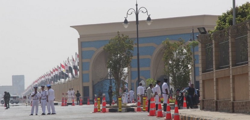 تشييع جثمان والد قرينة السيسي من مسجد المشير طنطاوي.. والعزاء للعائلة فقط