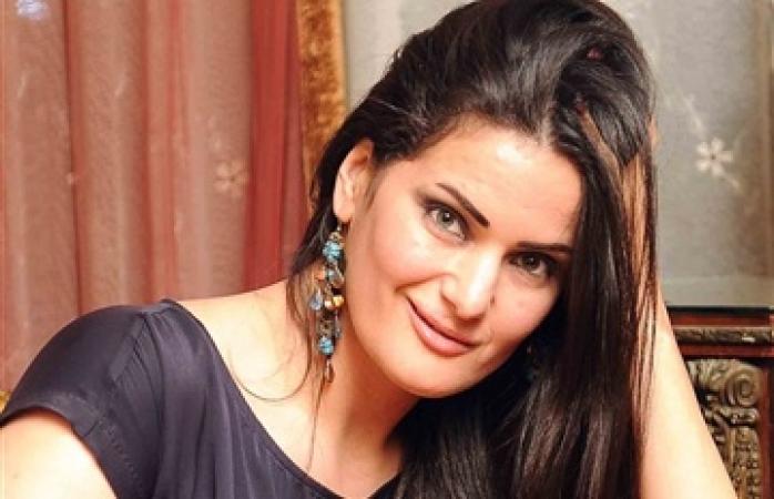 سما المصرى تتحدى إدارة المهرجان بعد طردها