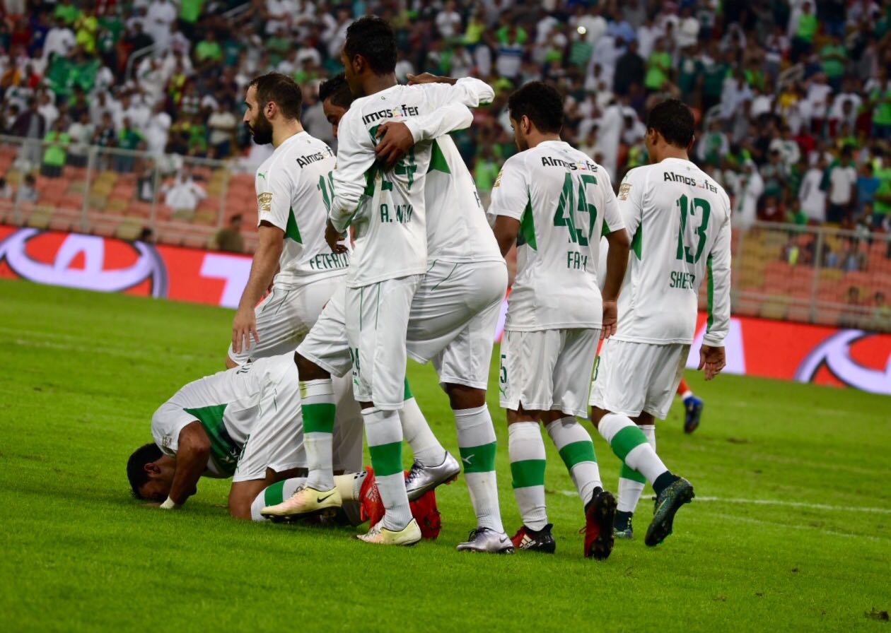 الأهلي يتعادل مع الهلال 1-1 في قمة المرحلة العاشرة من الدوري السعودي