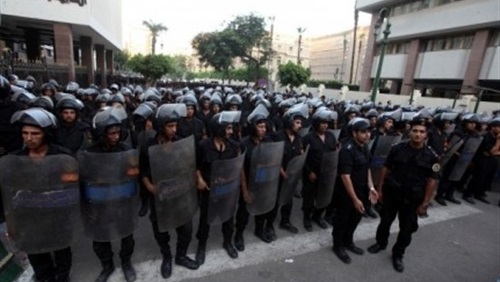 محيط نادي الزمالك يتحول إلي ثكنة عسكرية