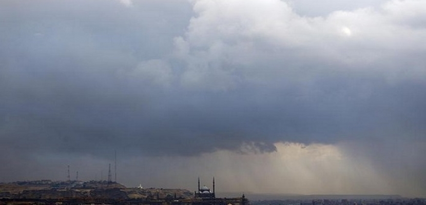 الأرصاد: انخفاض ملحوظ بالحرارة اليوم ونشاط للرياح والعظمى بالقاهرة 32 درجة