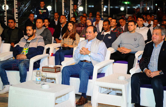 الرئيس السيسي يستقبل بعثة المنتخب غدًا