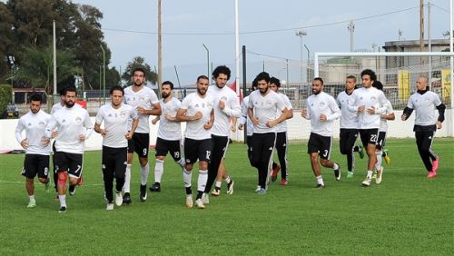 المنتخب الوطني يخوض أول تدريباته قبل السفر إلى الكويت