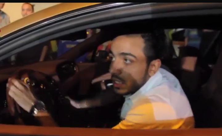 كهربا يصل لمقر النادي الأهلي بالجزيرة لتوقيع عقود انضمامه للفريق الأول