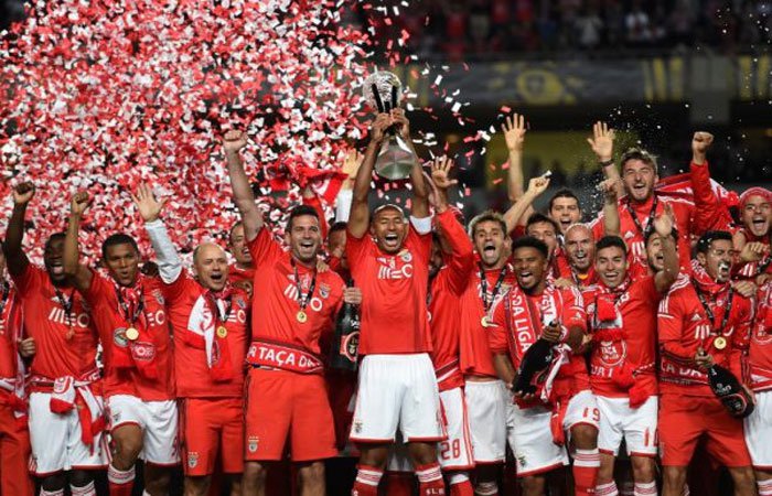 بنفيكا يفوز على سبورتنج لشبونة 5-0 ويتوج بلقب كأس السوبر البرتغالي