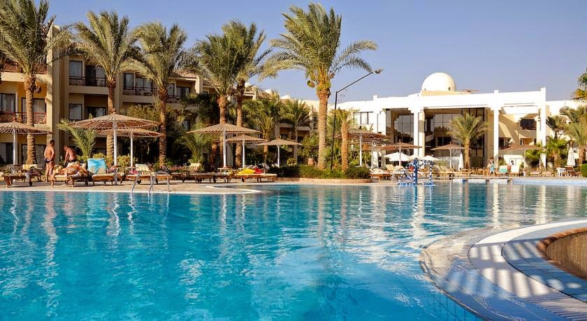 شخص يتعدي على 6 سائحات بسلاح أبيض بالغردقة