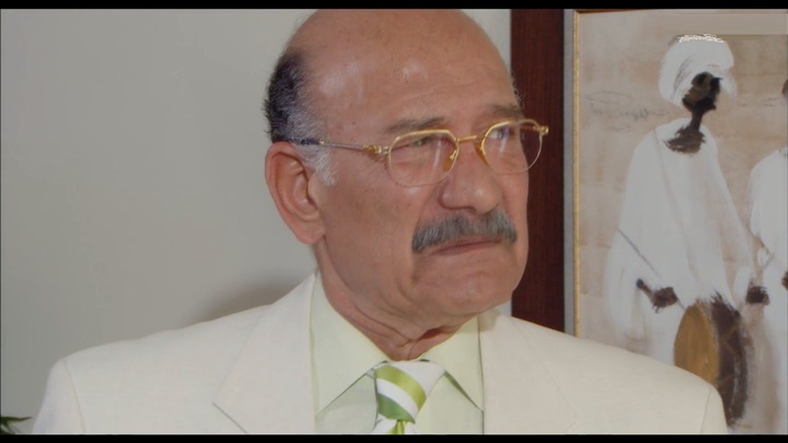 أشرف زكى ينفي وفاة الفنان أحمد خليل