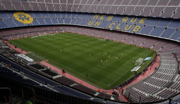 برشلونة يكتسح لاس بالماس 3-0 في أجواء ساخنة بكتالونيا