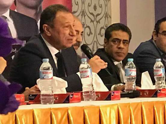 الأهلي يطالب وزير الرياضة بإزالة لافتة نادي القرن من على نادي الزمالك