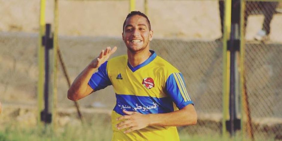 الزمالك يسعي لضم عنتر من الأسيوطي وشريف من دجلة