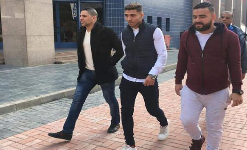 محمد شريف يصل النادي الأهلي وينضم للفريق