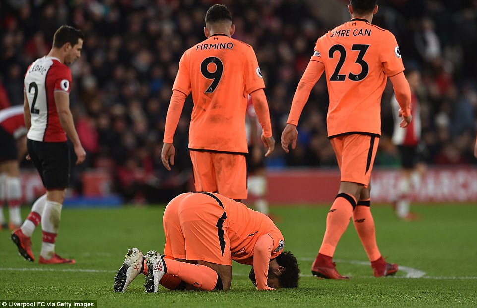 ليفربول يهزم ليستر سيتى 2-1 ويحافظ علي قمة الدوري الإنجليزي