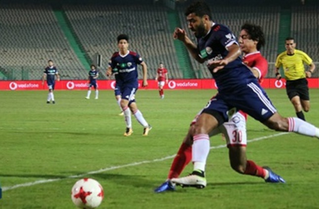 الأهلي يستعد لوفاق سطيف بودية خلال فترة توقف الدوري