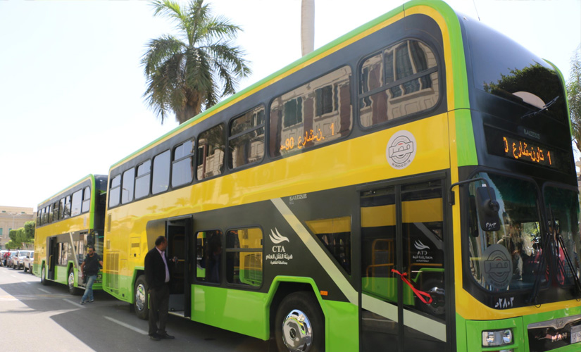 تشغيل 12 أوتوبيسآ بطابقين في القاهرة