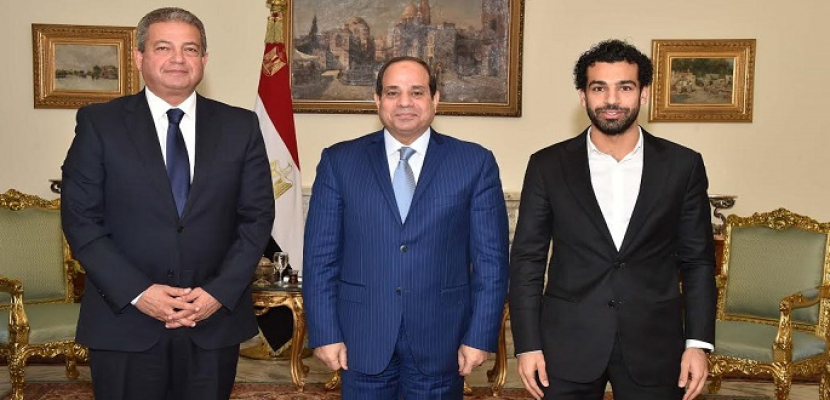 الرئيس السيسى يهنىء محمد صلاح بفوزه بجائزة أفضل لاعب فى البريميرليج