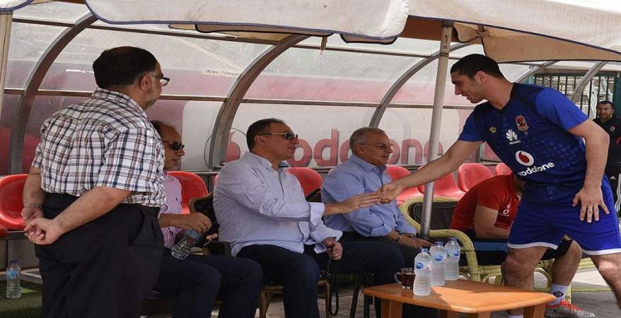 الخطيب يجدد الثقة فى حسام البدري وجهازه الفني