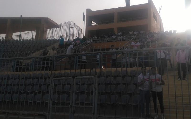 جماهير الزمالك تساند فريقها في استاد بتروسبورت