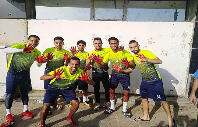 لاعبو الزمالك يذبحون عجل قبل مران اليوم