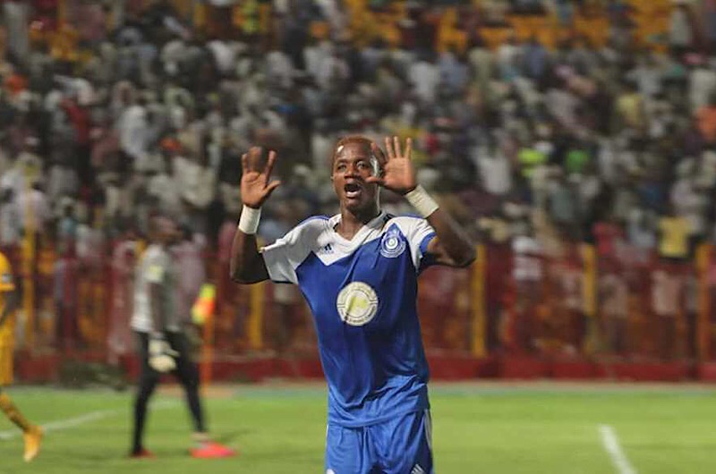 شيخ موكورو يوقع لحرس الحدود لمدة موسمين