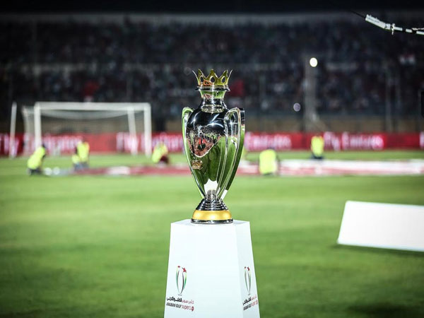 تعرّف على طاقم حكام مباراة السوبر الإماراتي