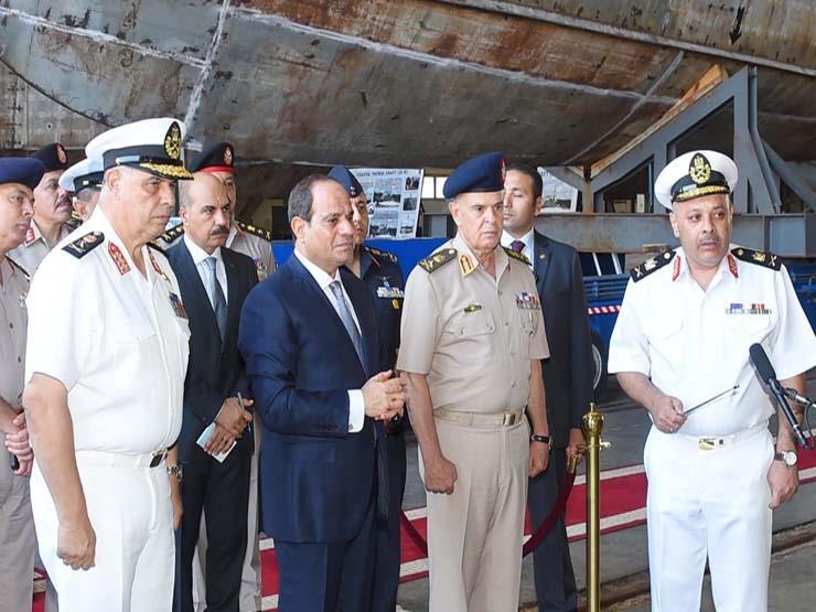 السيسي يتفقد مشروع إنشاء الميناء الغربي الجديد برأس التين