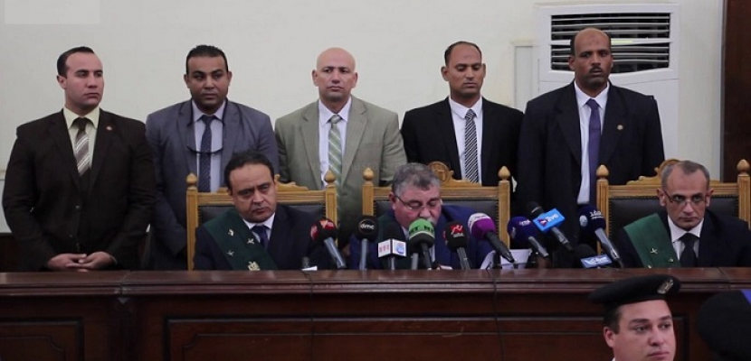الإعدام شنقآ لحجازى والبلتاجى والعريان و72 آخرين بقضية فض اعتصام رابعة