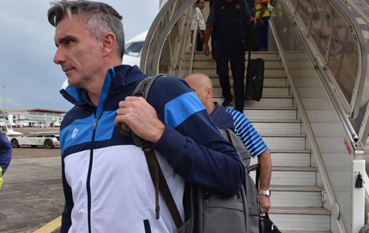 بعثة الأهلي تصل غينيا بعد رحلة طيران استغرقت 11 ساعة