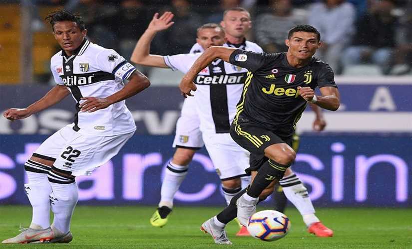 يوفنتوس يهزم بارما 2-1 ويواصل صدارته للدوري الإيطالي