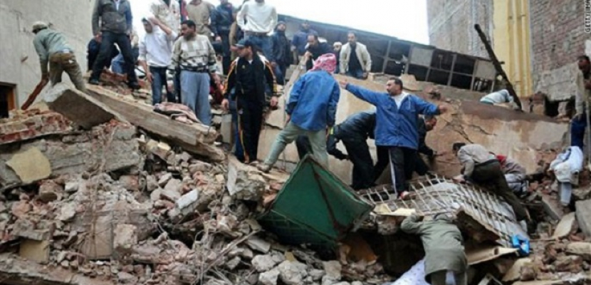 انهيار جزء من عقار بشبرا يسفر عن وفاة شحصين