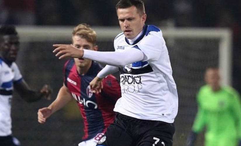 أتلانتا يفوز على بولونيا 2-1 في الدوري الإيطالي