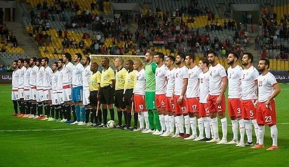 حجازي يحتد علي النني خلال مباراة تونس