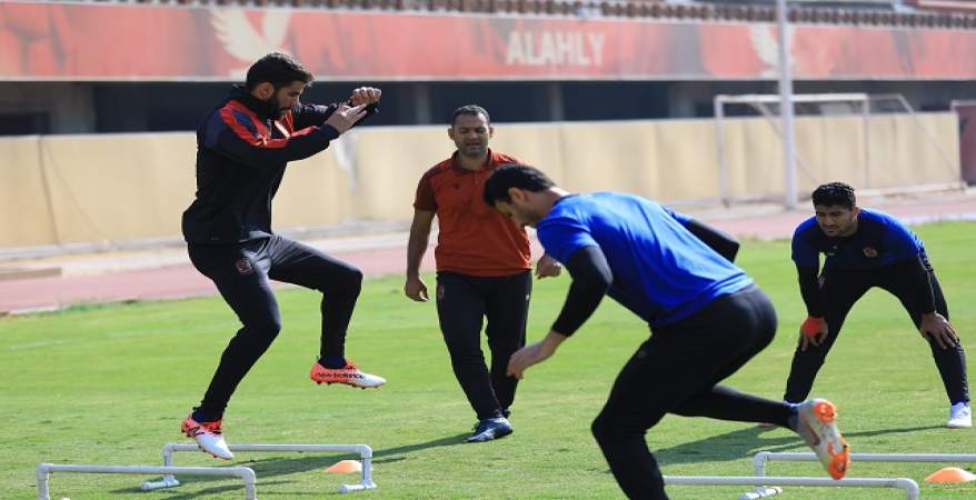 مران قوي لحراس مرمى الأهلي في الدوحة