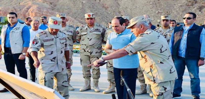 الرئيس السيسى يتفقد الأعمال الإنشائية لطريق النفق بشرم الشيخ