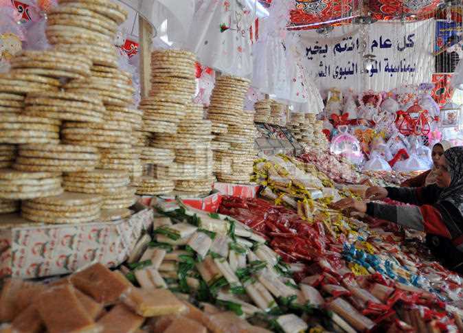 التموين تطرح حلوى المولد بالمجمعات الاستهلاكية بأسعار مخفضة