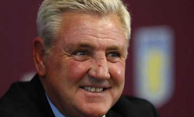 ستيف بروس مديرآ فنيآ لنيوكاسل يونايتد الإنجليزي