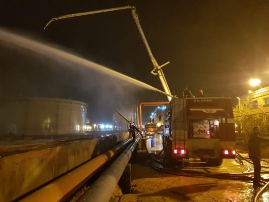 نيابة الدخيلة تبدأ تحقيقات موسعه فى حريق شركة اسكندرية للبترول