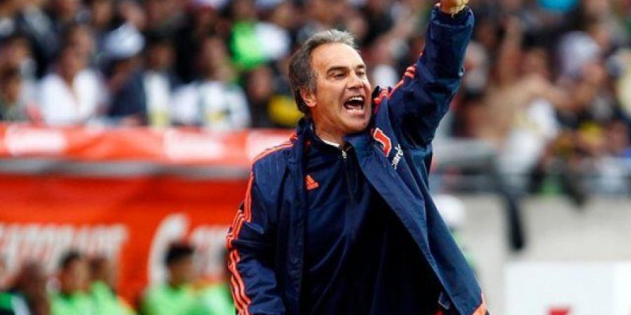 الأهلي يرحب بمواجهة بيراميدز بين مباراتي اطلع برة