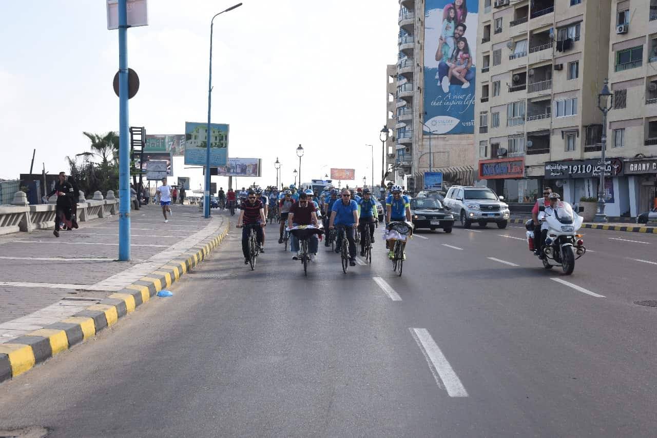 5 ملايين جنيه و 40 رحلة عمرة للمشاركين في ماراثون زايد الخيري بالإسكندرية