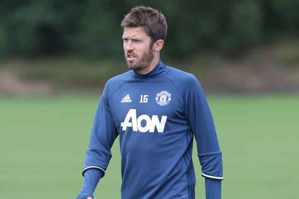 مايكل كاريك مديرًا فنيًا مؤقتًا لمانشستر يونايتد بعد رحيل مورينيو