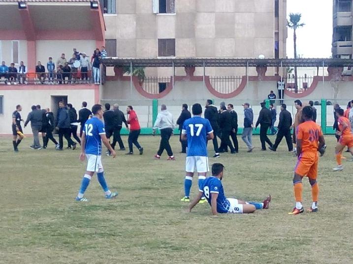 إلغاء مباراة طنطا وأبوقير بعد الاعتداء علي الحكم
