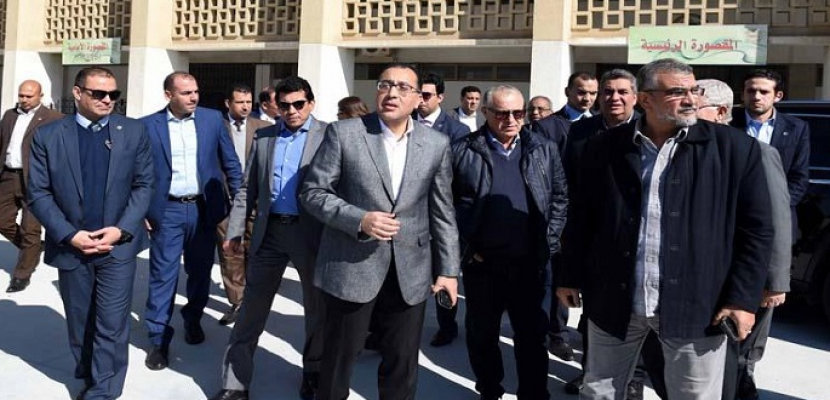 رئيس الوزراء ووزير الشباب يتفقدان أعمال تطوير استاد القاهرة استعدادًا لأمم أفريقيا