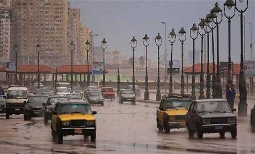 هطول أمطار غزيرة علي الإسكندرية مصحوبة بموجة من البرق والرعد