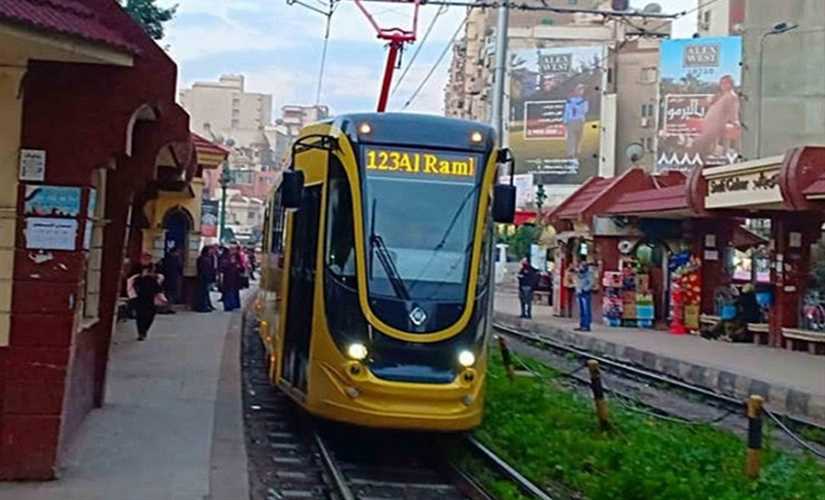 بدء تشغيل أول ترام مكيف بالإسكندرية